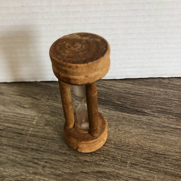 Vtg Rustic Wooden Hourglass - Picture 1 of 9